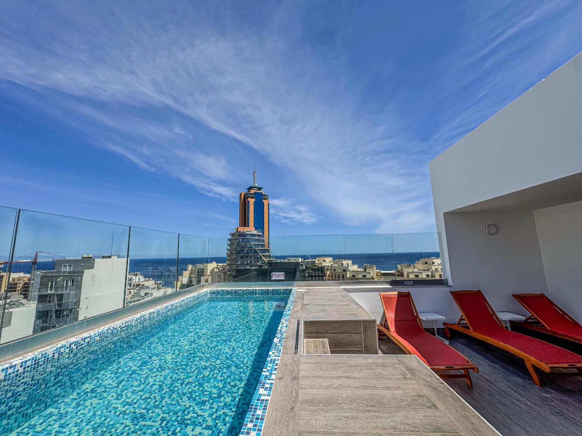 Flamingo Hotel Malta Saint Julian's ภายนอก รูปภาพ